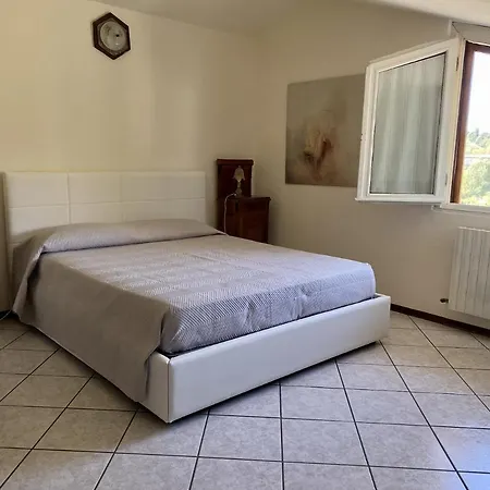 Apartment Mansarda In Cenate Sopra